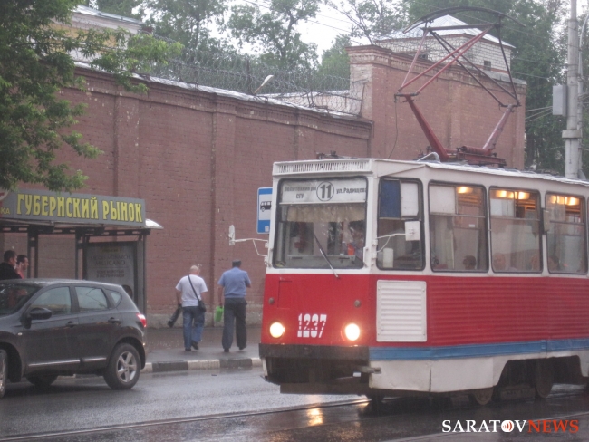 Движение 11 трамвай. Трамвай 3 Саратов. Трамвай на Кутякова Саратов. Саратовский трамвай 11. Саратов 1997.