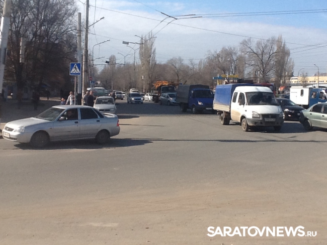 Фирма расширяется. Магазин реванш саратов. Вольский тракт саратов 14. Реванш вольск. Реванш вольск.