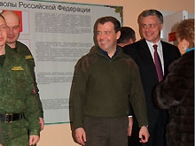 Командиры полков таманской дивизии. Генерал Никитин Евгений. Генерал майор Никитин Евгений Валентинович. Евгений Никитин Таманская дивизия. Генерал майор Никитин Таманская дивизия