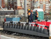 На мосту "Саратов-Энгельс" продолжается работа по демонтажу деформационного шва