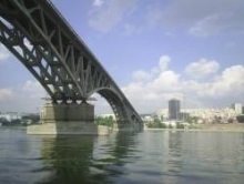 На мосту "Саратов-Энгельс" заменили 17 деформационных швов
