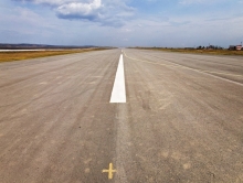 Взлетную полосу аэропорта в Сабуровке решено продлить до трех километров
