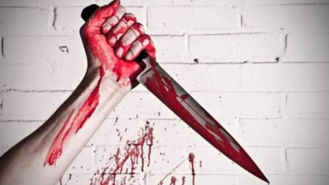 В Саратове мужчина ткнул избивавшего его мстителя ножом