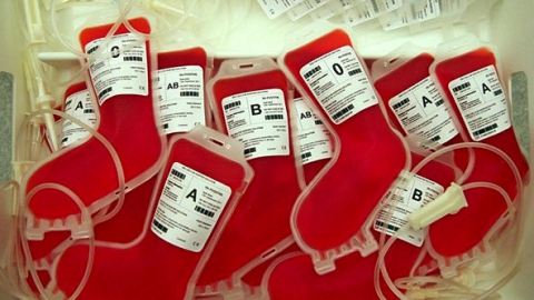  Саратовцам предложат подарить свою кровь на Новый год