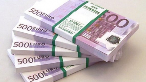 Доллар США и евро подешевели на несколько рублей