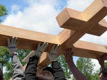 В Новобурасском районе установили поклонный крест