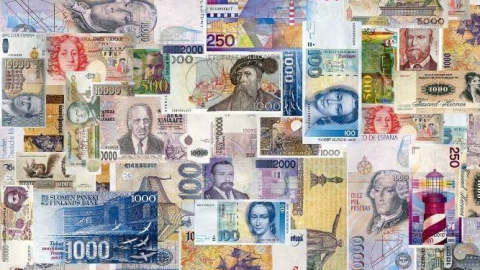 На рубль давит решение ЦБ о покупке валюты