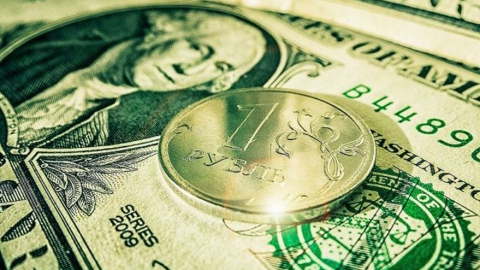 Доллар и евро подорожали почти на 20 копеек