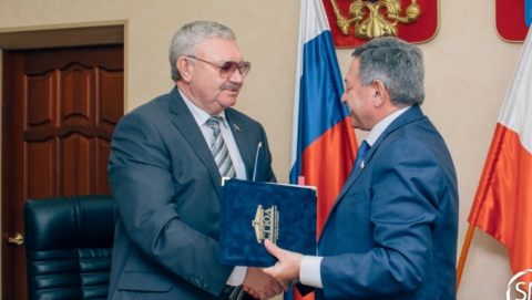 СГЮА и региональный комитет подписали соглашение о сотрудничестве