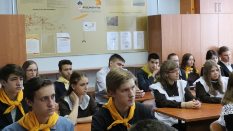 На Саратовском НПЗ подвели итоги профориентационного месячника для школьников