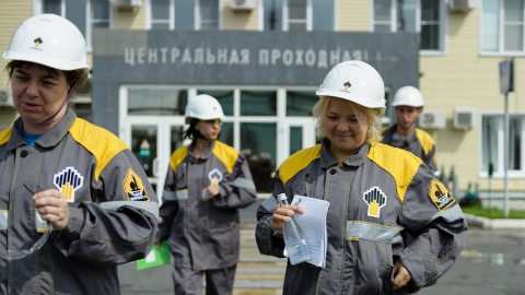 Пресс-тур ко Дню работника нефтяной и газовой промышленности на Саратовском НПЗ