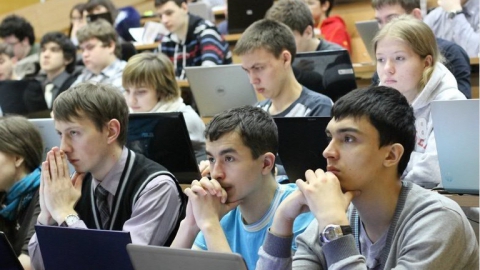 Как найти работу для студентов в России?