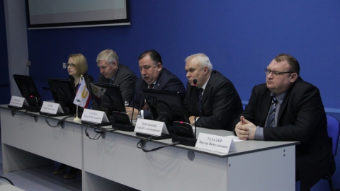 На Всероссийском семинаре в СГТУ обсудили проблемы саратовских дорог и транспорта