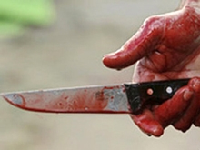 Приятель ударил подростка ножом в живот за отказ уйти домой