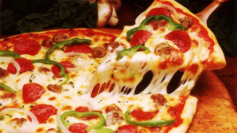 Жителей и гостей города приглашаю попробовать самую большую пиццу в Саратове
