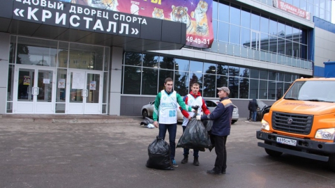 Компания "Мехуборка-Саратов" вместе с БК "Автодор" присоединилась к экологическому проекту "Баскетботл"