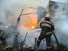 В Балашове горел склад отделочных материалов