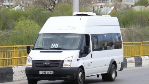 В Саратове простаивают девять автобусных маршрутов