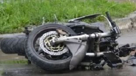 16-летний мотоциклист без прав врезался в телегу посреди райцентра