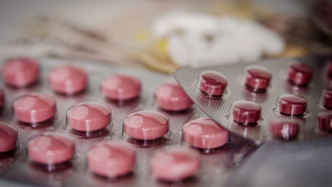 Предельные цены на жизненно важные лекарства запретили увеличивать чаще раза в год