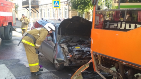 Насмерть сбивший женщину в центре Саратова водитель госпитализирован