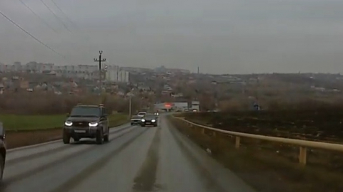 Водители заметили сразу двух автохамов на дороге в Саратове