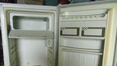 В Ершовском районе заведено дело о краже ретро-холодильника