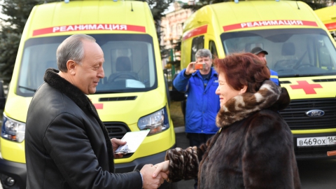 Саратовская область получила новые машины скорой помощи
