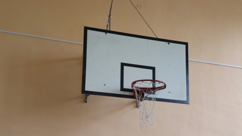 В «Единой России» намерены отремонтировать на следующий год 15 спортзалов сельских школ