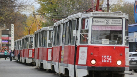 Трамвай сошел с рельсов в Ленинском районе