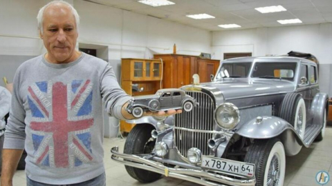 Житель Аткарска "на коленке" собрал в гараже легендарный автомобиль