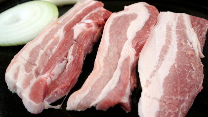 В Саратовской области выросла стоимость свинины, баранины, хлеба, яиц