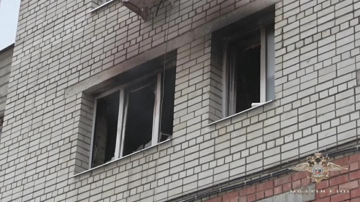 Саратовские полицейские спасли двух женщин из огня