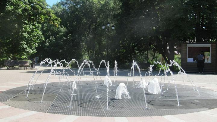 Открывается фонтан в Детском парке