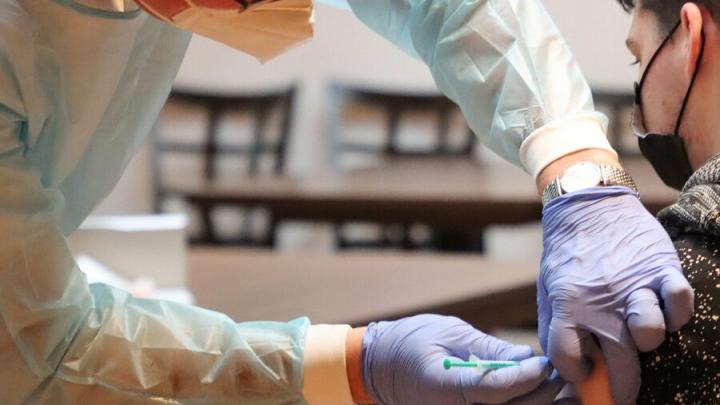 215 новых случаев коронавируса в Саратовской области
