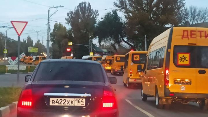 Районы Саратовской области получили 35 школьных автобусов