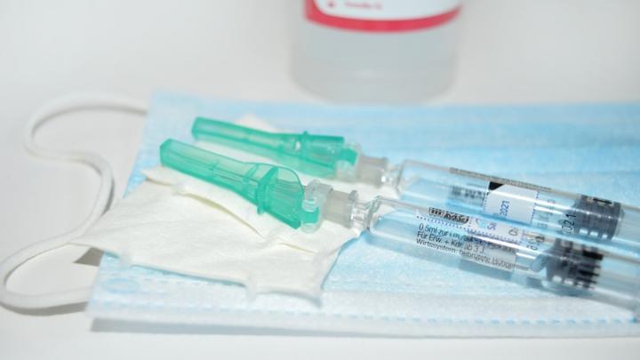 В Саратове родители массово отказываются от прививок против гриппа