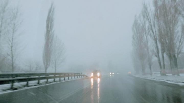 Мокрый снег и дождь в Саратовской области