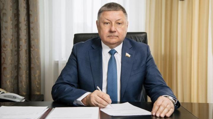 Александр Романов поздравил главу города Михаила Исаева с избранием на второй срок