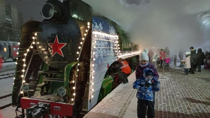 Саратов поставил рекорд посещаемости поезда Деда Мороза