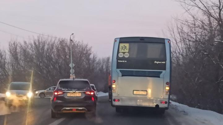 В Новосоколовогорском столкнулись «КамАЗ», иномарка и пассажирский автобус