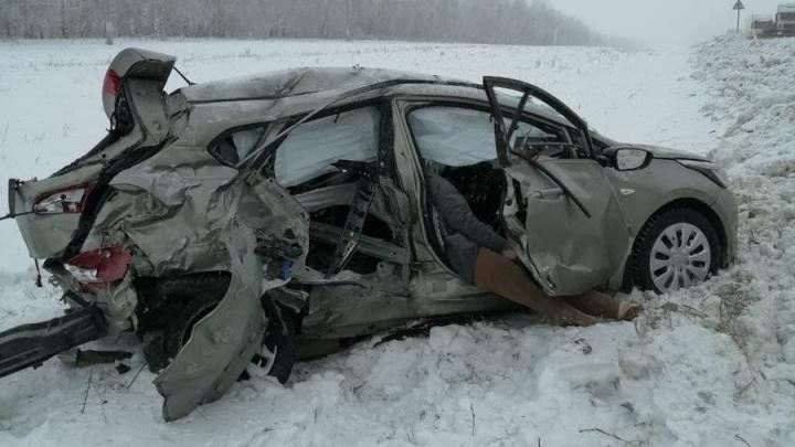 Смертельное ДТП в Саратовском районе: погибла пассажирка иномарки