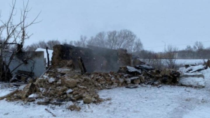 На пожаре под Саратовом погибла пенсионерка 