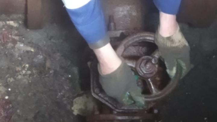 В Старой Елшанке отключили воду из-за замены пожарного оборудования