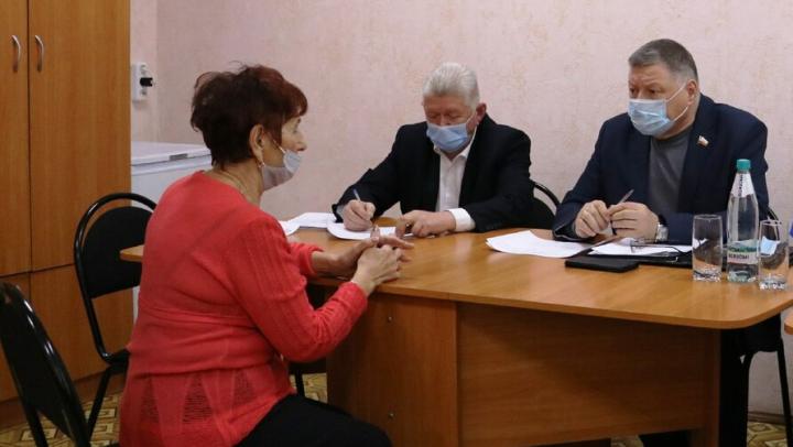 Председатель областной Думы провел приемы граждан в трех районах  