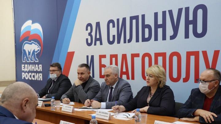 Депутаты облдумы обсудили варианты создания сети государственных аптек в регионе  