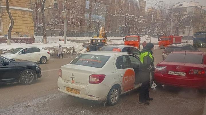 На Чернышевского ДТП с такси и иномаркой