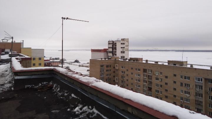 В многоэтажках Октябрьского района на полдня отключили воду