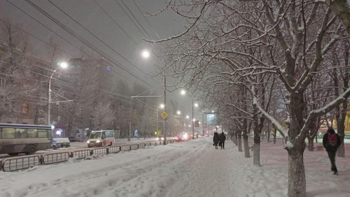 Сильный снегопад в Саратовской области