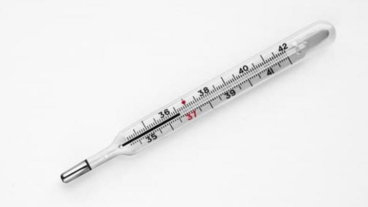 При «омикроне» температура тела может падать ниже 36 градусов